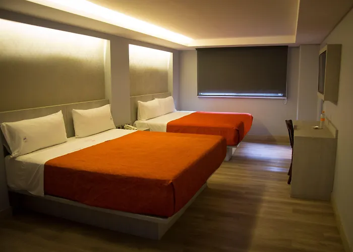 El Senador Hotel